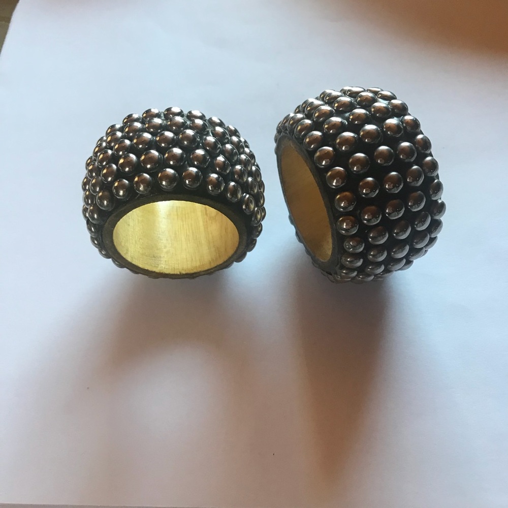 Napkin ring holders